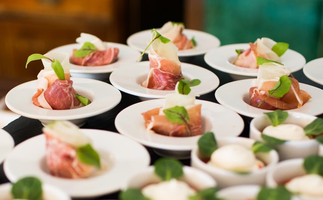 catering delivery companies